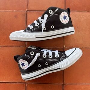 Youth 11 Converse Chuck Taylor All Star Classic PS Sneaker Low Top Slip Ons GUC
